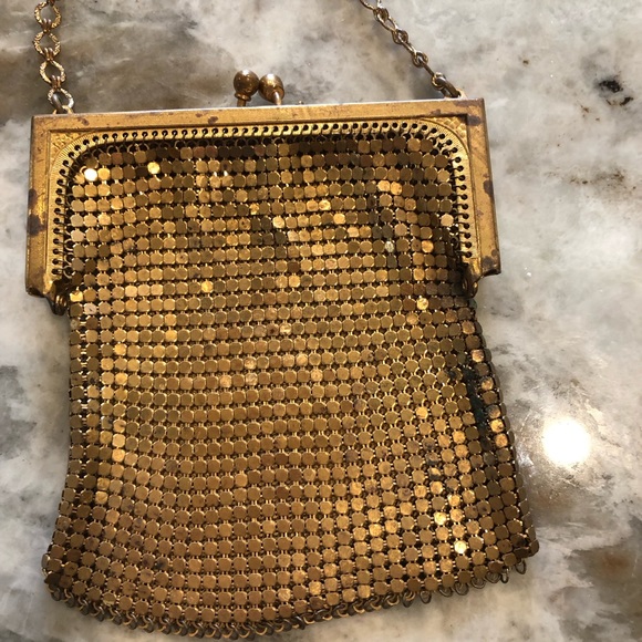 Vintage gold mesh handbag coin purse minaudiere - Picture 4 of 6